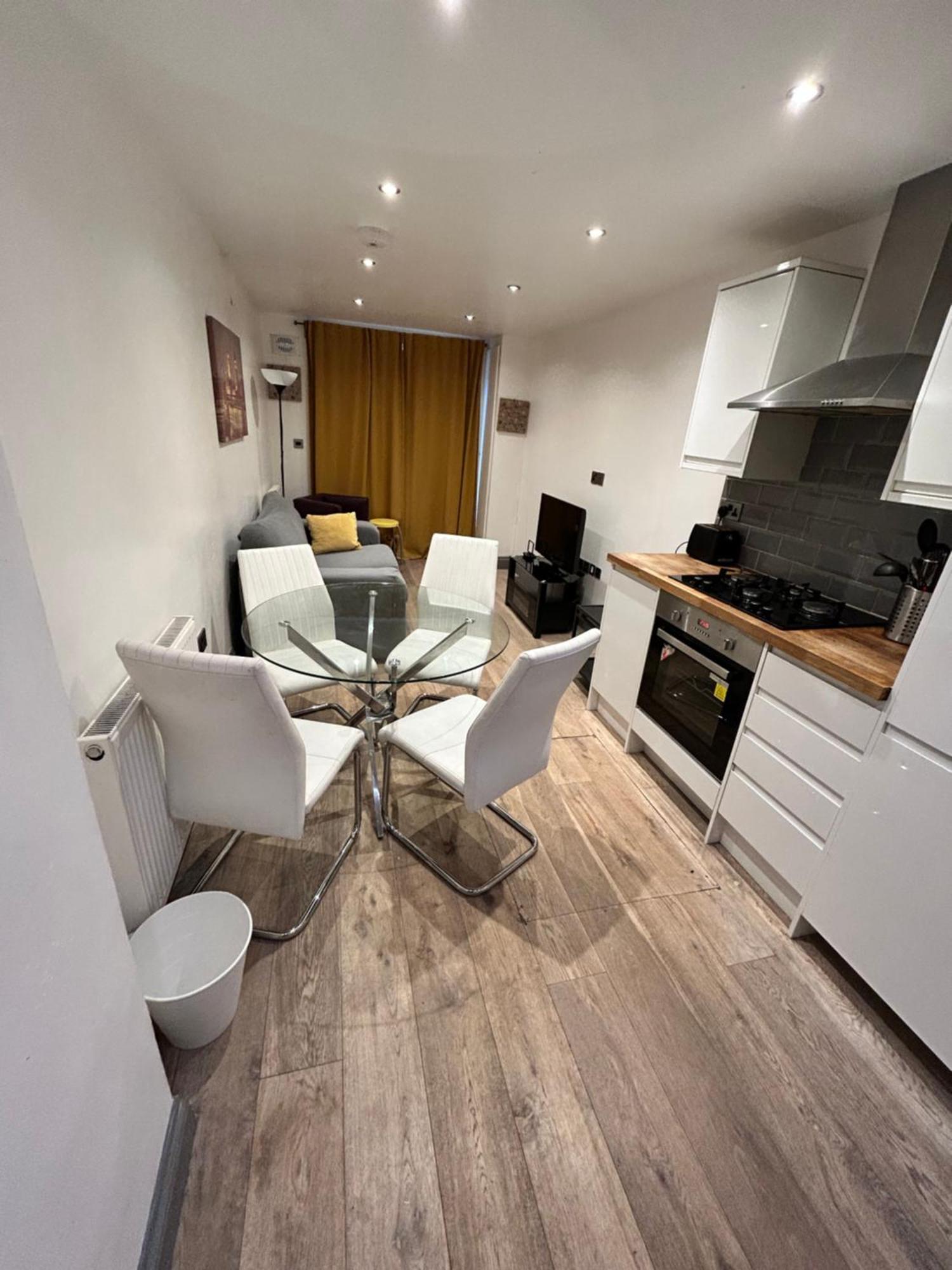Classic Brixton City Apartment ลอนดอน ภายนอก รูปภาพ
